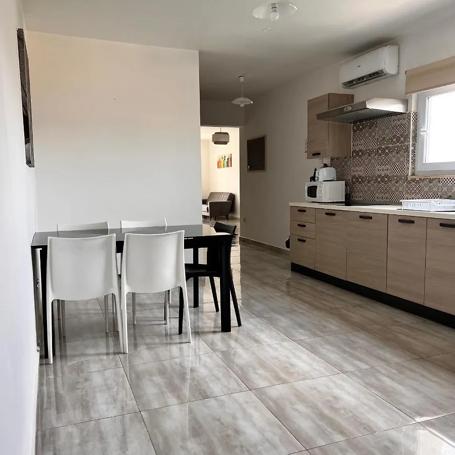 Habitación en casa particular F5 Room 3, Private Room Two Single Beds Shared Bathroom In Shared Flat Msida